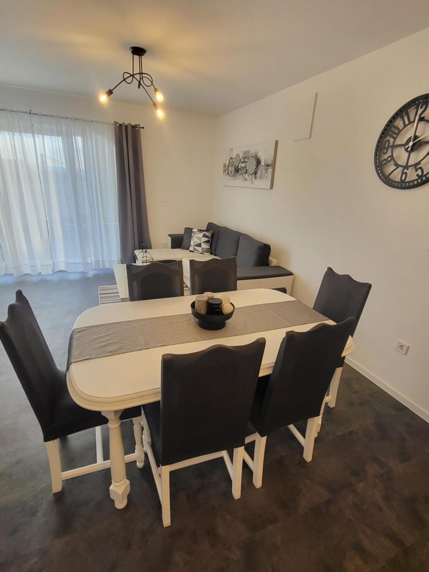 Apartmani Andiks Dramalj Bagian luar foto