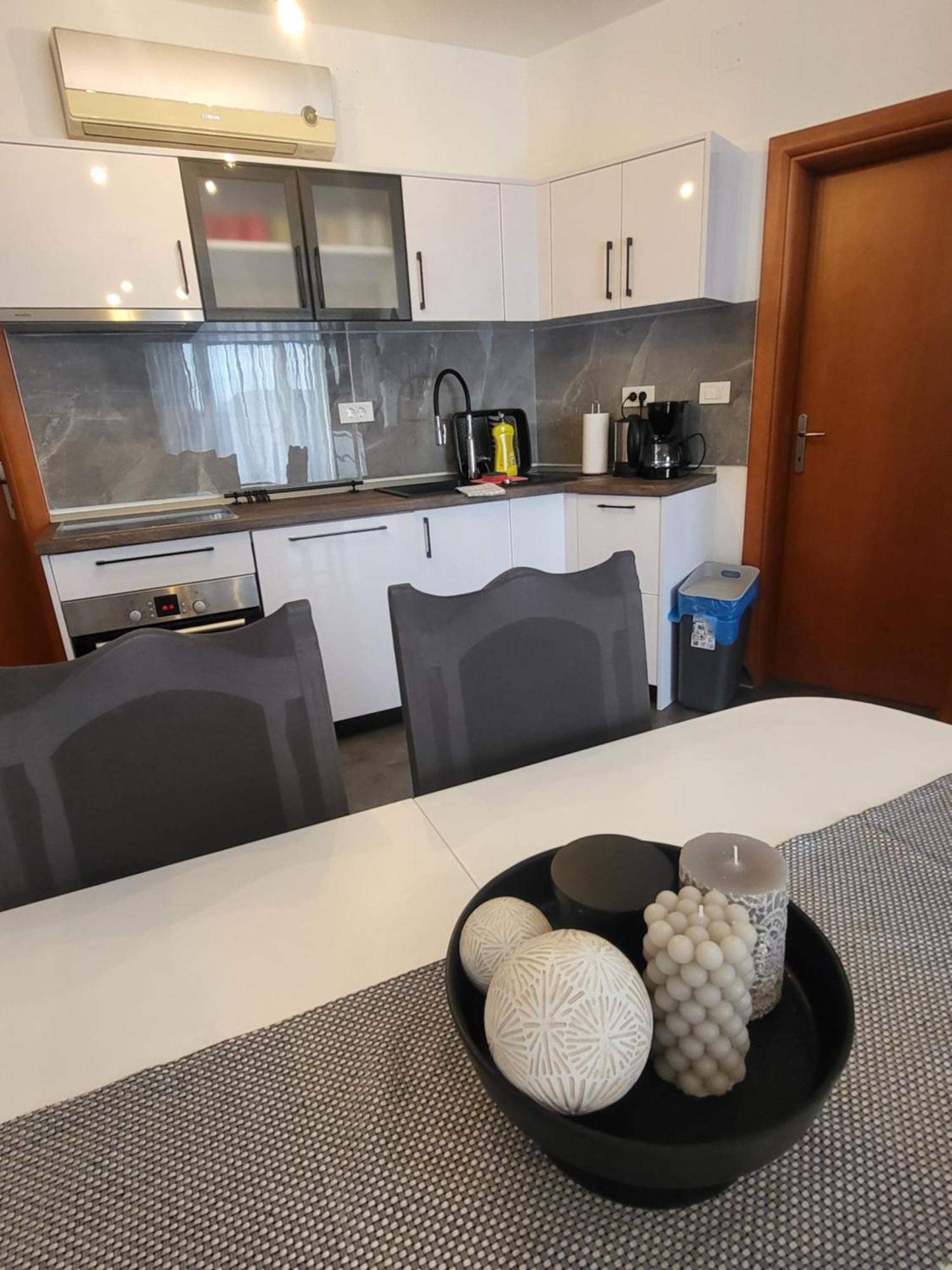 Apartmani Andiks Dramalj Bagian luar foto