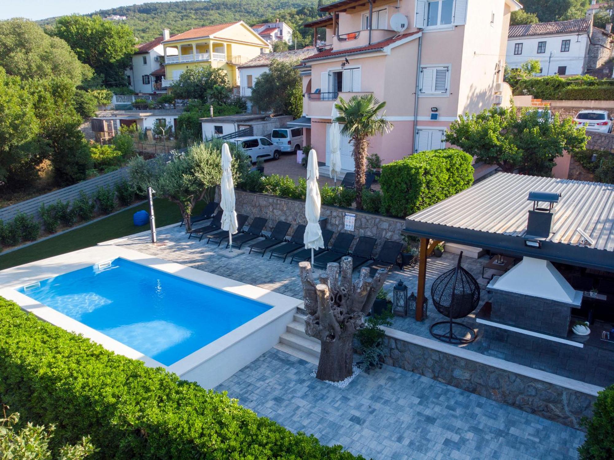 Apartmani Andiks Dramalj Bagian luar foto